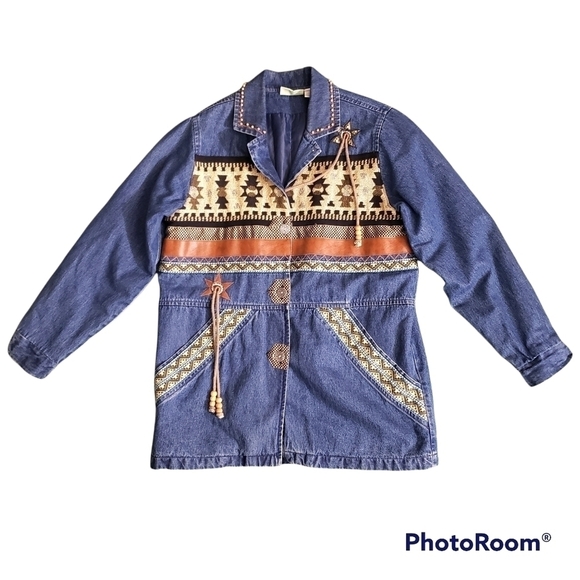 220 Hickory Jackets & Blazers - Vintage 220 Hickory Western Embroidered Beaded Denim Jacket Size S
